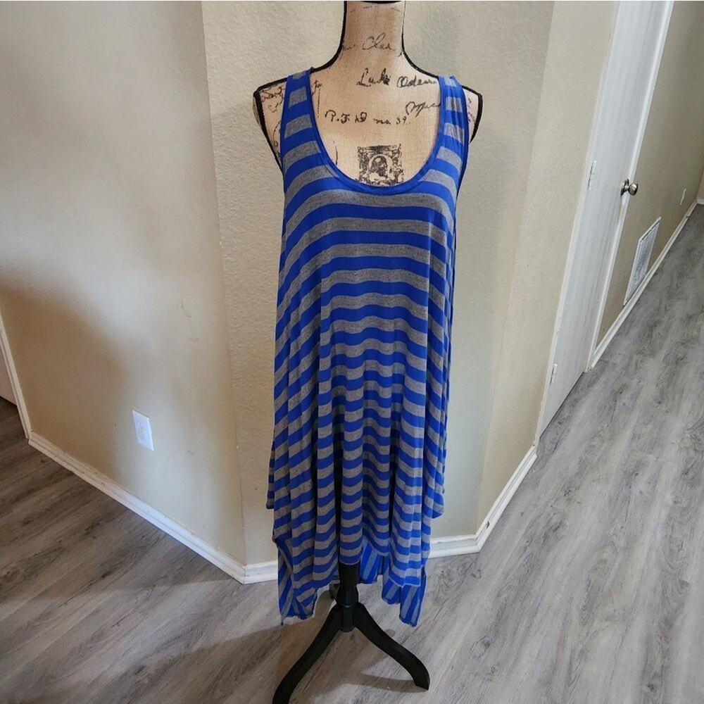 Bcbgmaxazria striped asymmetrical hem‎ dress size small